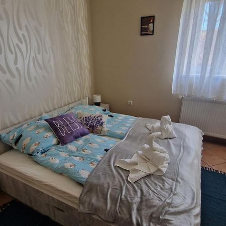 Jackpot Apartman Будапеща Екстериор снимка